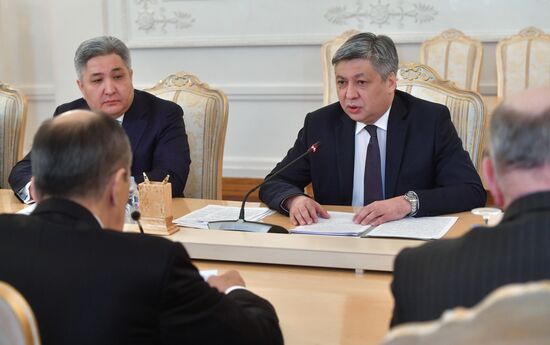 Sergei Lavrov meets with Kyrgyzstan's Foreign Minister Erlan Abdyldayev