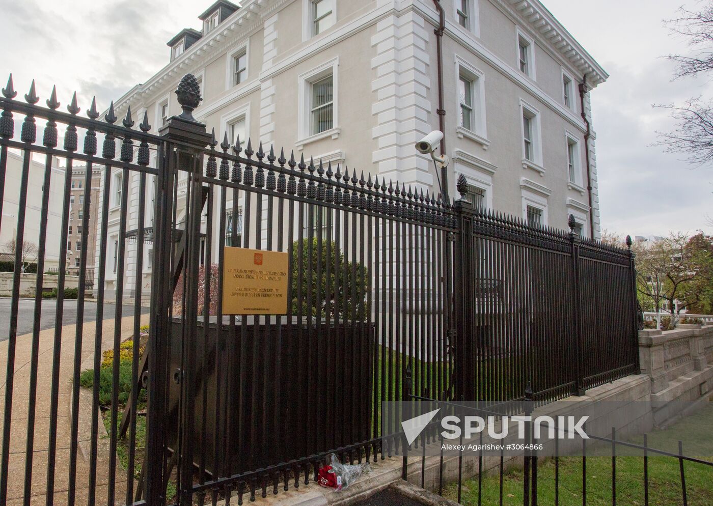 Flowers at Russian Embassies in memory of St. Petersburg metro blast victims
