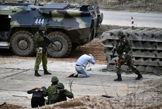 International military exercise of airborne troops in Vitebsk