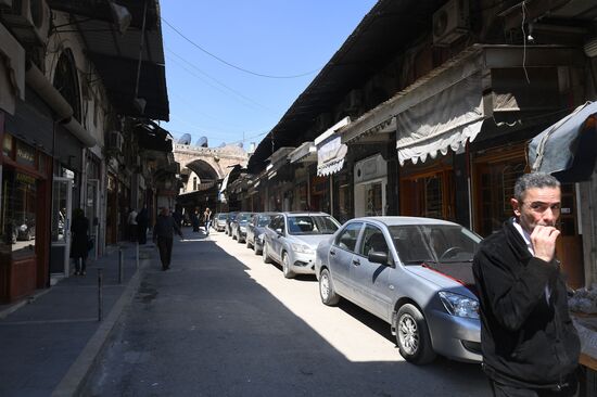 Cities of the world. Hama