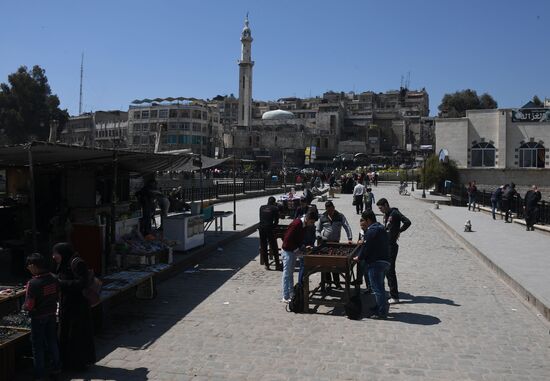 Cities of the world. Hama
