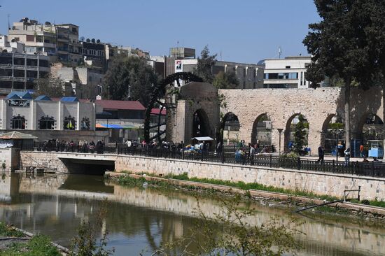 Cities of the world. Hama