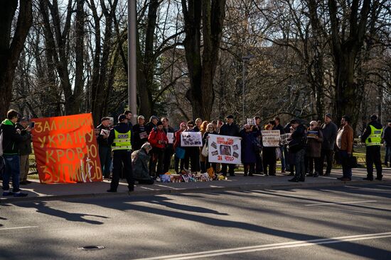 Rally in Riga against war in Donbass