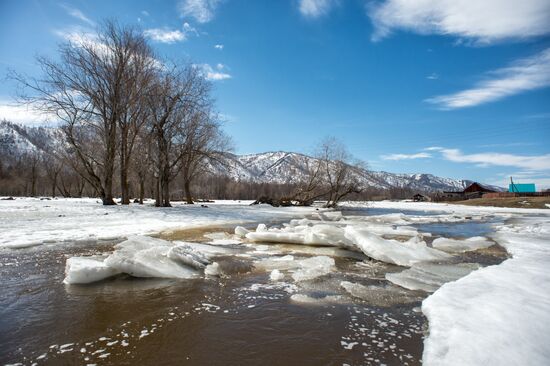 Russian regions. Altai Republic, Altai Territory