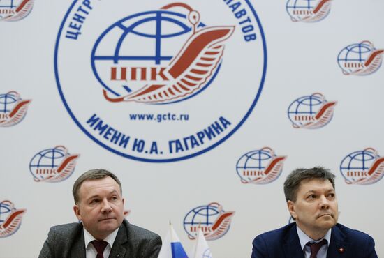 News conference on recruitment of cosmonauts