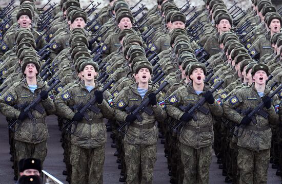 Joint drill for marching personnel of Moscow Garrison ahead of military parade