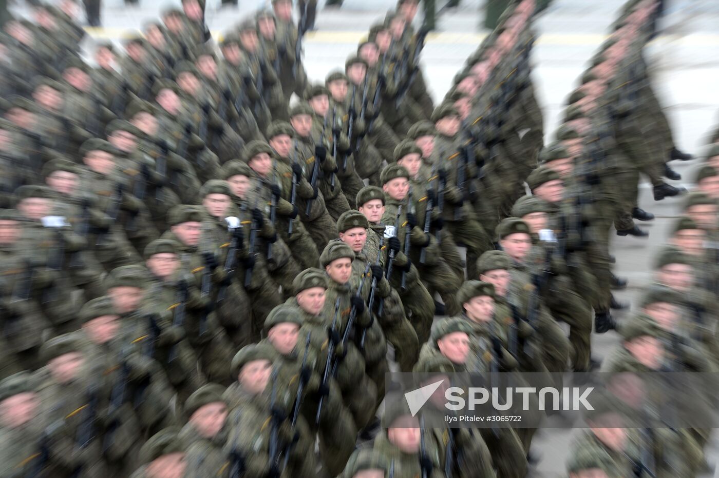 Joint drill for marching personnel of Moscow Garrison ahead of military parade