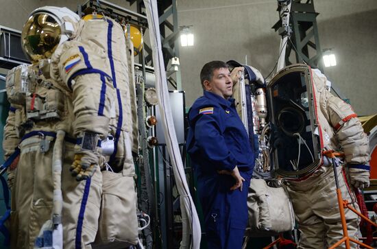 News conference on recruitment of cosmonauts