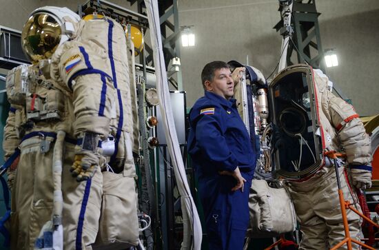 News conference on recruitment of cosmonauts
