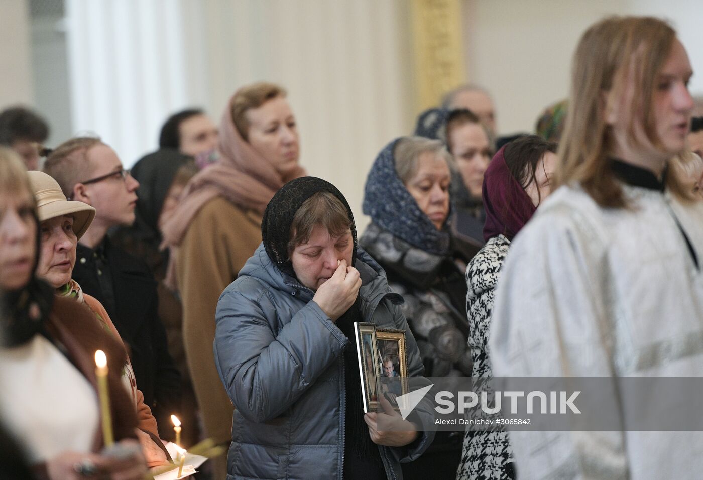 Memorial service for victims of St. Petersburg Metro blast at St. Trinity Cathedral in St. Petersburg