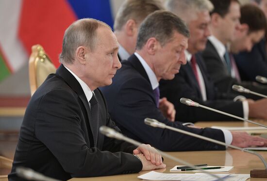 President Vladimir Putin meets with President of Uzbekistan Shavkat Mirziyoyev