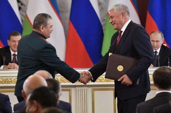 President Vladimir Putin meets with President of Uzbekistan Shavkat Mirziyoyev