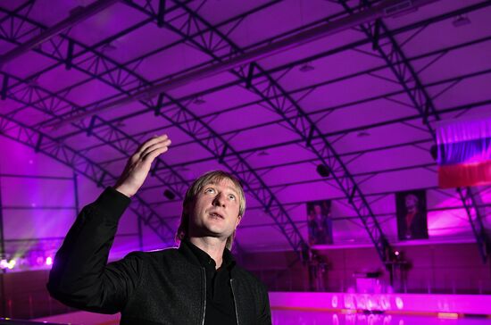 Opening of the Plyushchenko's Angels figure skating academy in Moscow