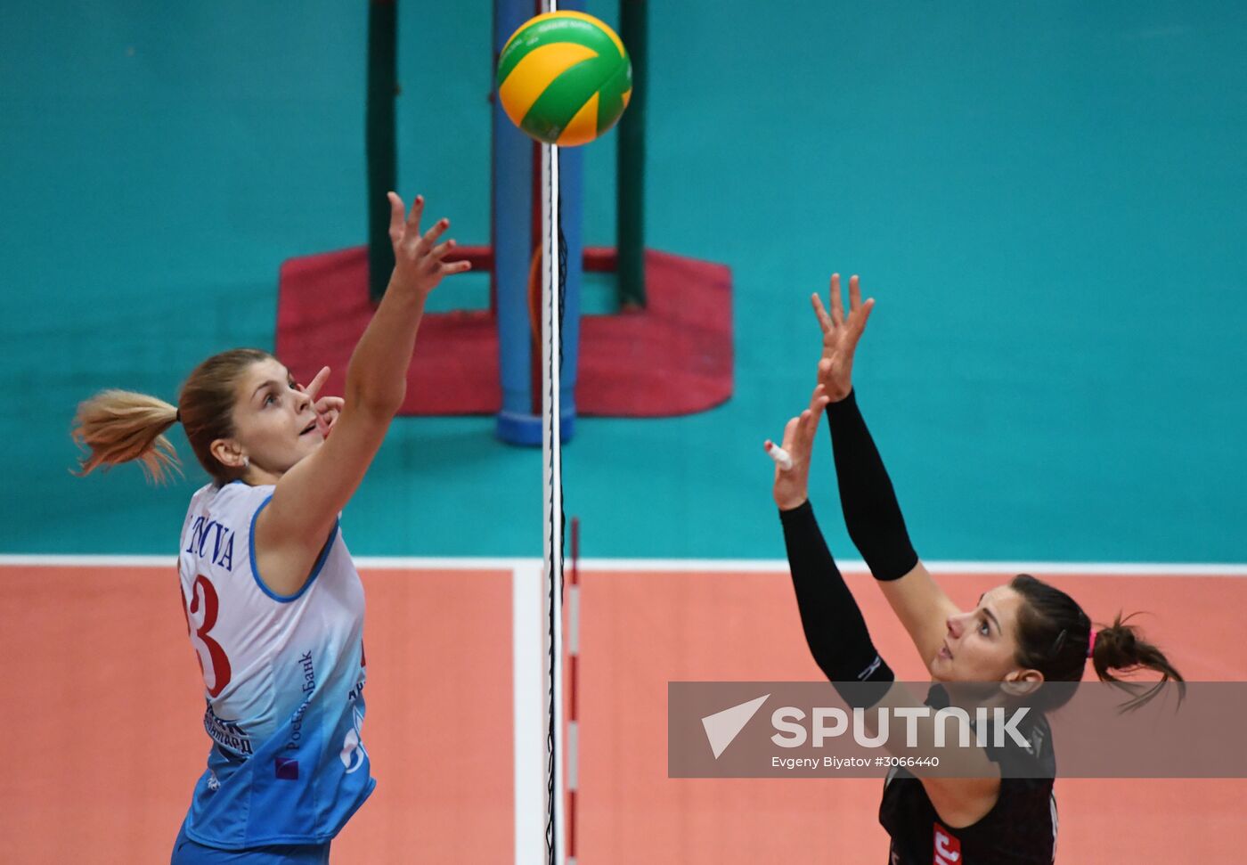 CEV Women's Champions League. Dynamo Moscow vs. Nordmeccanica Modena