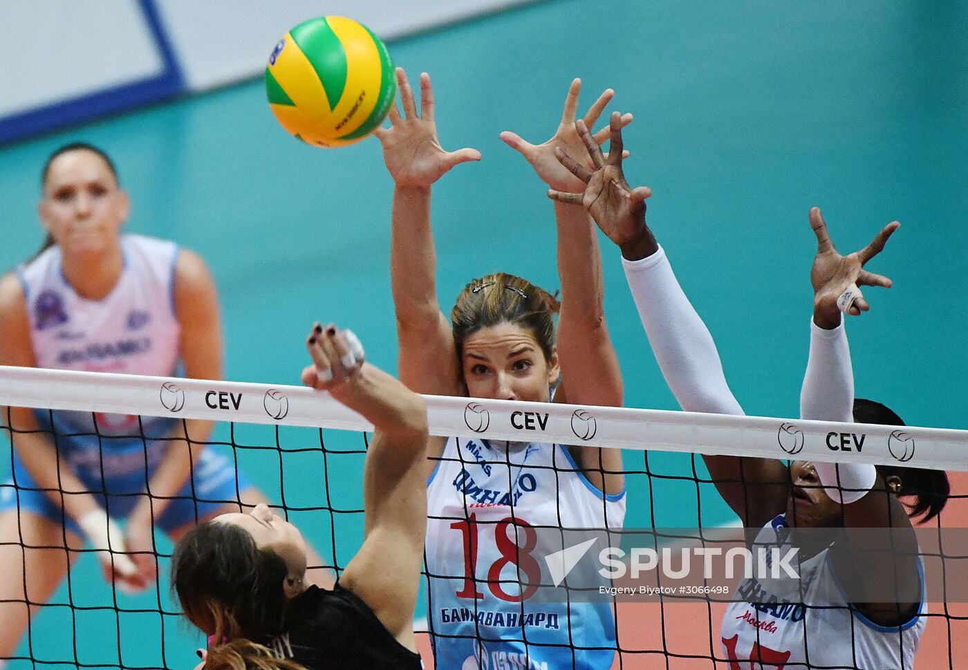 CEV Women's Champions League. Dynamo Moscow vs. Nordmeccanica Modena