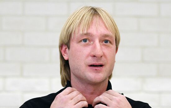 Opening of the Plyushchenko's Angels figure skating academy in Moscow