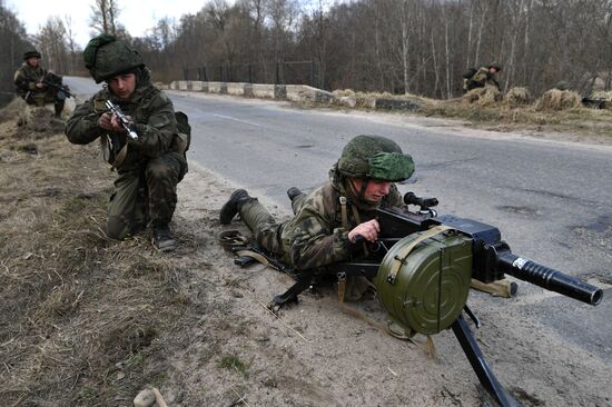 International tactical paratrooper drills in Vitebsk