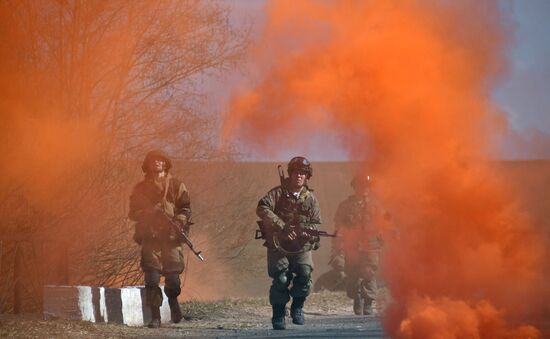 International tactical paratrooper drills in Vitebsk