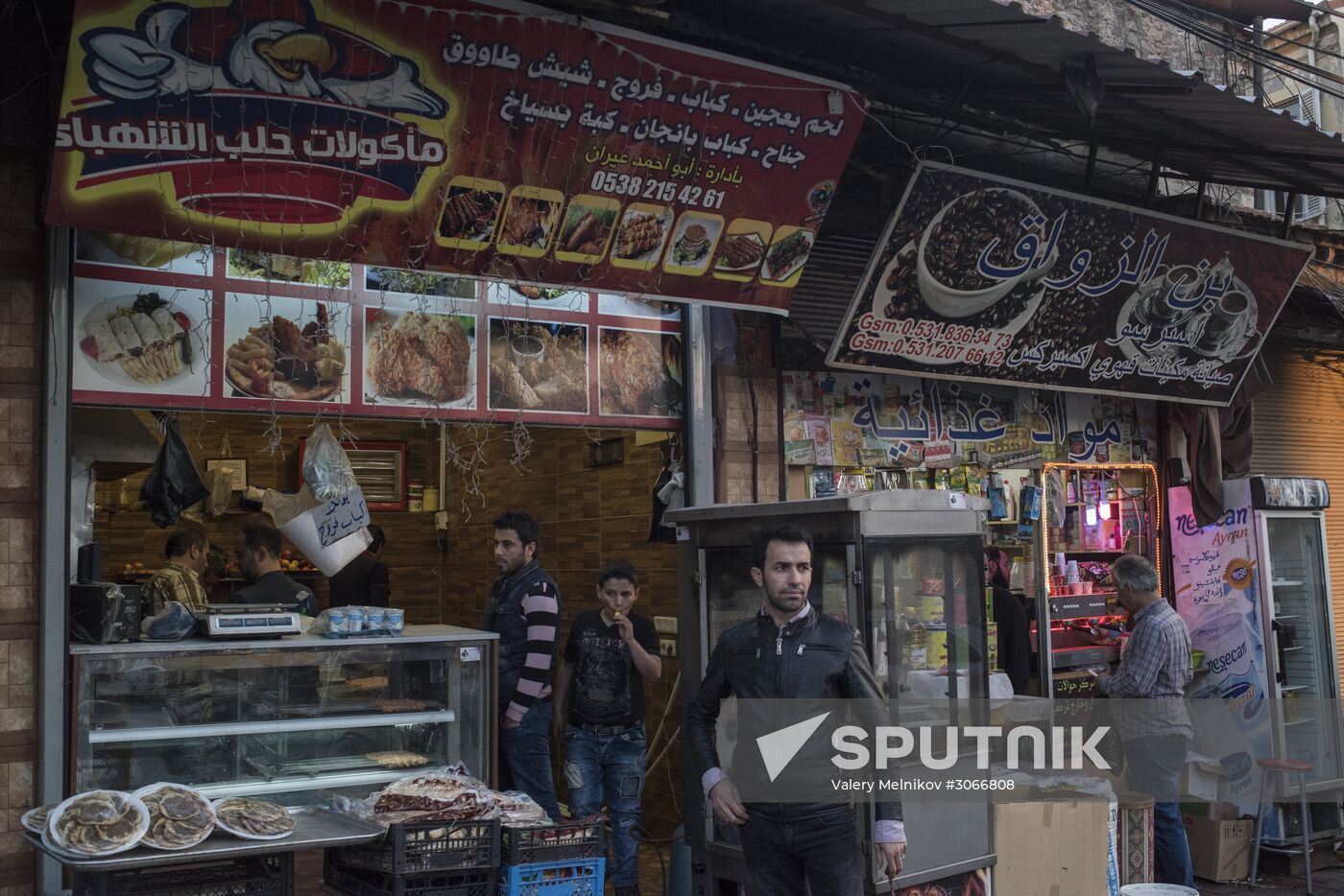 Syrian refugees in Izmir