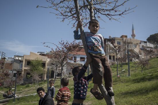 Syrian refugges in Turkey's Izmir Province