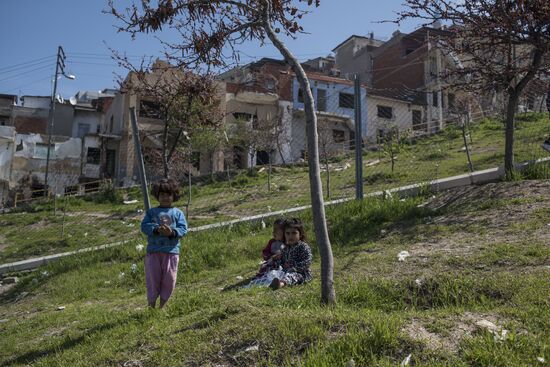 Syrian refugges in Turkey's Izmir Province