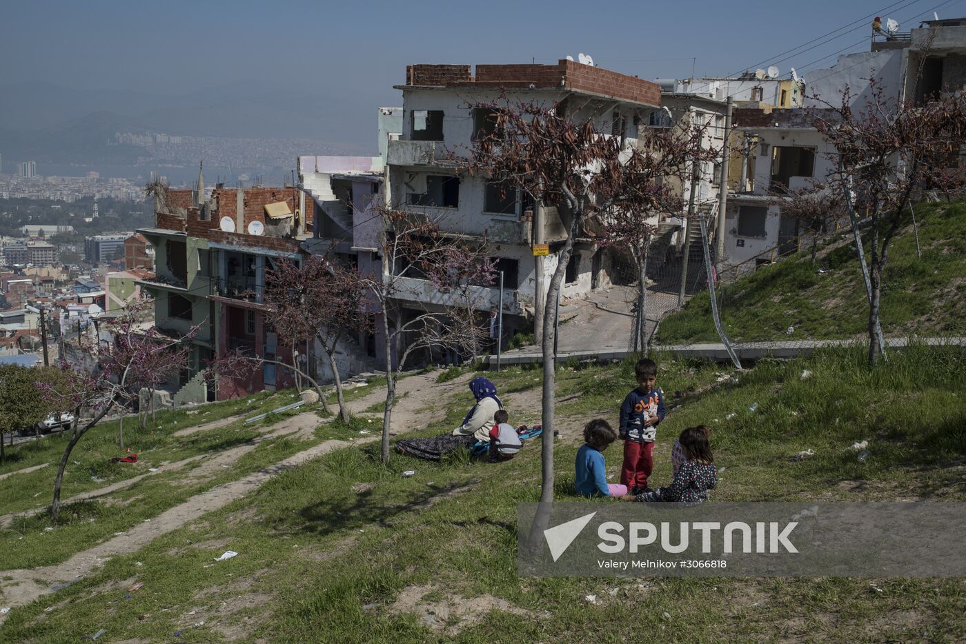 Syrian refugges in Turkey's Izmir Province