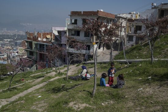 Syrian refugges in Turkey's Izmir Province
