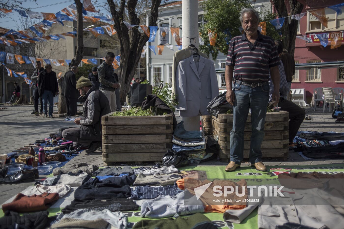 Syrian refugges in Turkey's Izmir Province