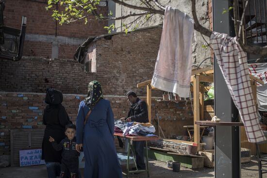 Syrian refugges in Turkey's Izmir Province
