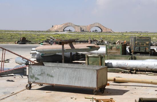 U.S. strikes Syrian military airfield