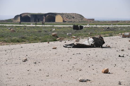 U.S. strikes Syrian military airfield