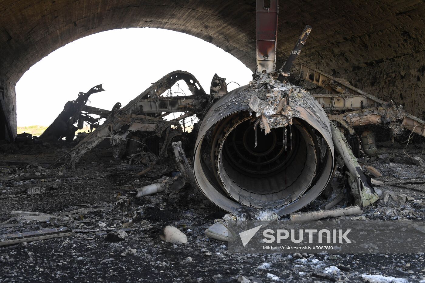 U.S. strikes Syrian military airfield