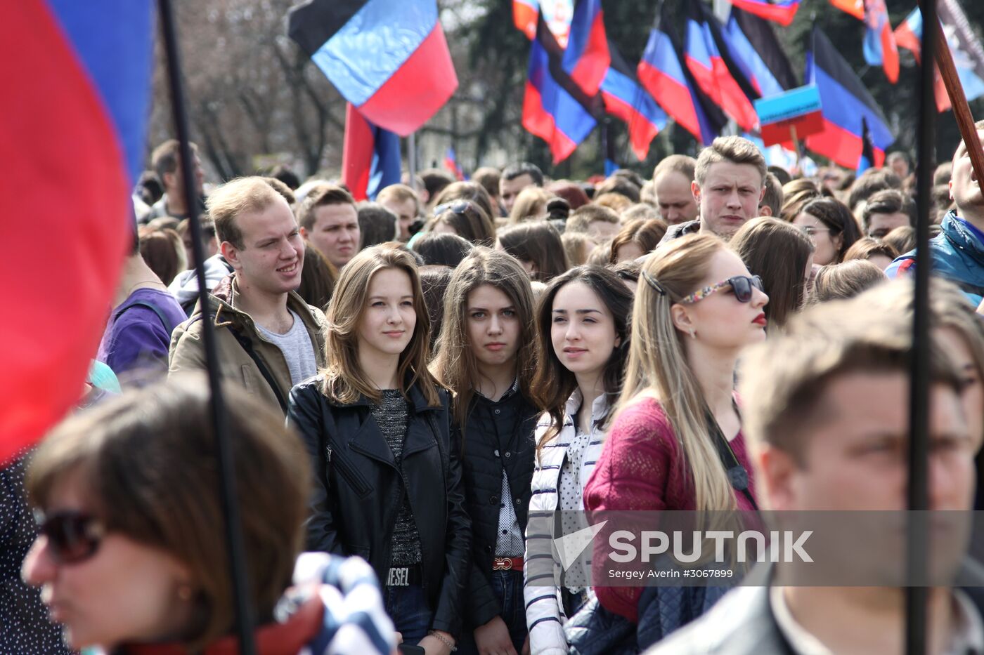 Rally in Donetsk marks anniversary of Donetsk People's Republic