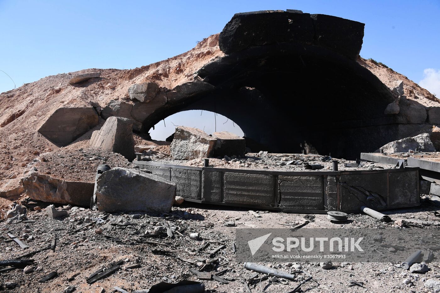 U.S. strikes Syrian military airfield