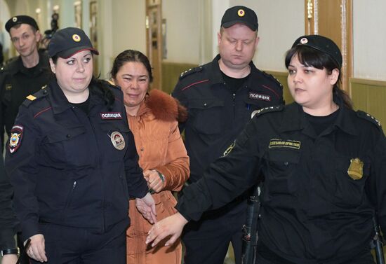 Court considers arrest warrant for alleged accomplices in St. Petersburg metro terror attack