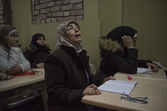 Syrian refugees in Istanbul