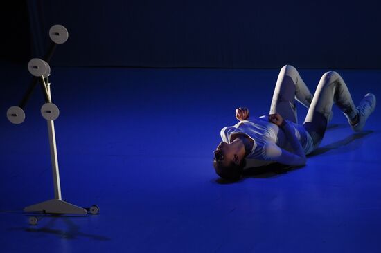 Theoretical Model of Absolute Freedom and Five performances as part of Golden Mask festival
