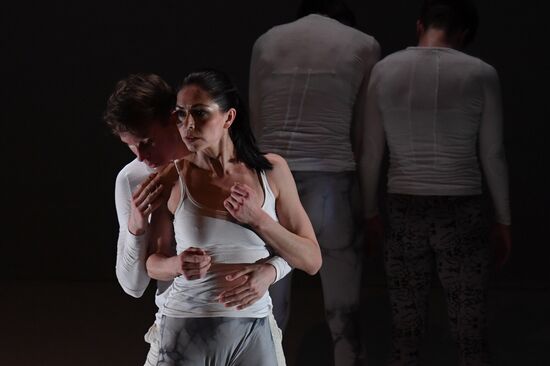 Theoretical Model of Absolute Freedom and Five performances as part of Golden Mask festival