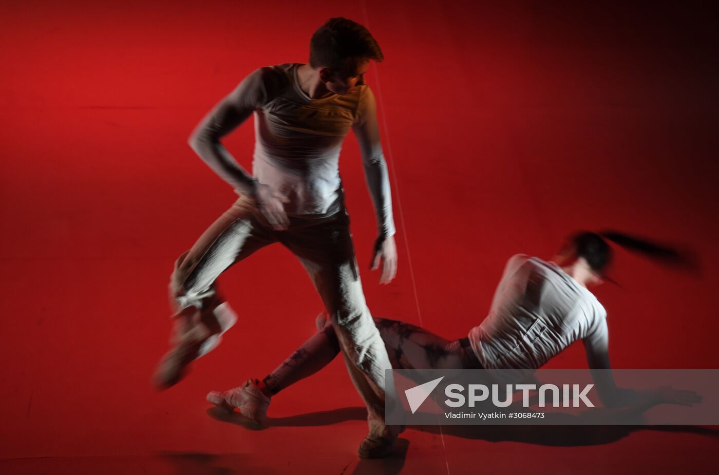 Theoretical Model of Absolute Freedom and Five performances as part of Golden Mask festival