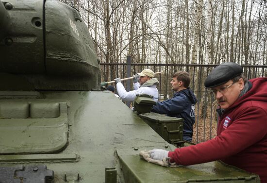 Community Cleanup Day in Moscow