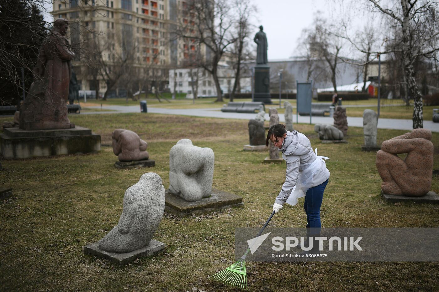 Community Cleanup Day in Moscow