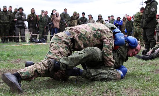 Competitions among special forces soldiers held in Donetsk People's Republic