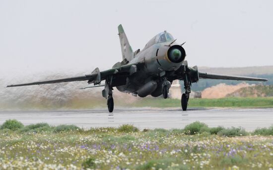 Syrian Air Forces resume flights from Ash Sha'irat air base