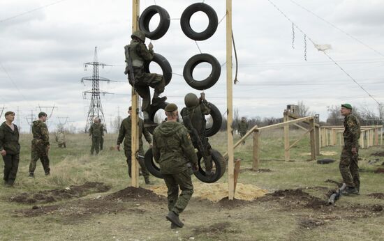 Competitions among special forces soldiers held in Donetsk People's Republic