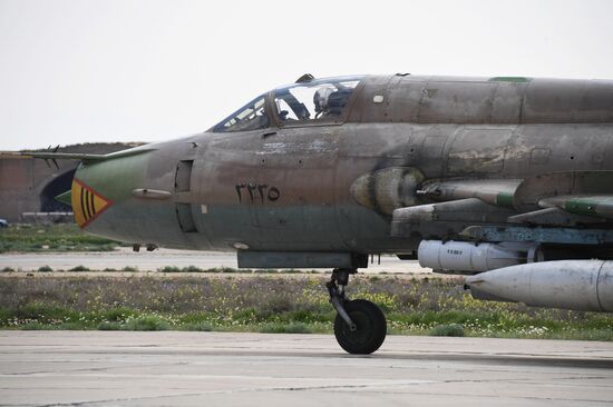 Syrian Air Forces resume flights from Ash Sha'irat air base