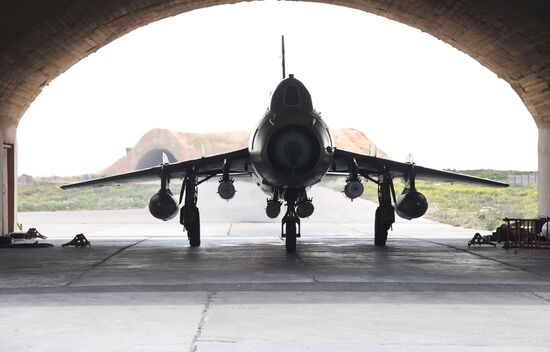 Syrian Air Forces resume flights from Ash Sha'irat air base