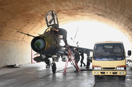 Syrian Air Forces resume flights from Ash Sha'irat air base