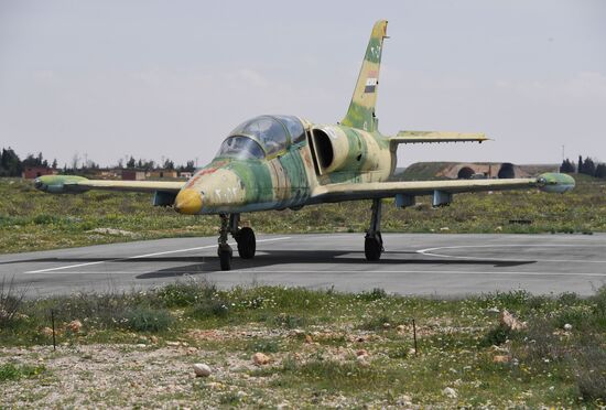 Syrian Air Forces resume flights from Ash Sha'irat air base