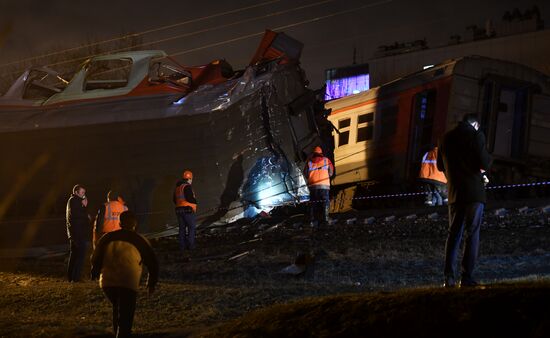 Two trains collide in the west of Moscow