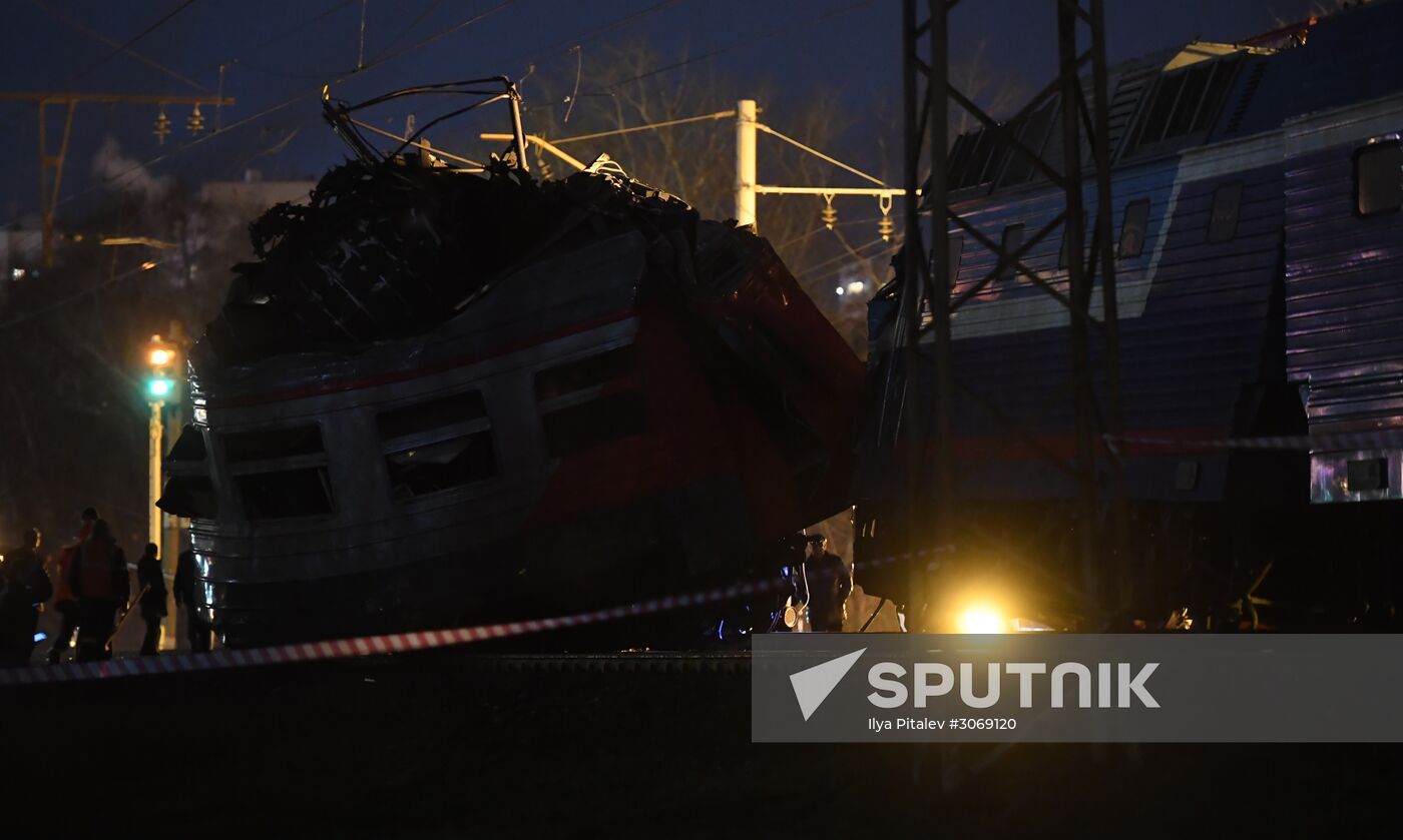 Two trains collide in the west of Moscow